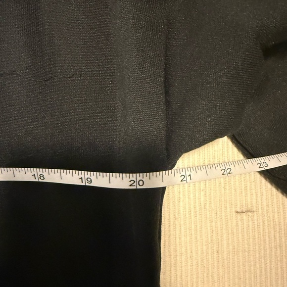 Taylor Swift Black Graphic Sweatshirt - Picture 7 of 8